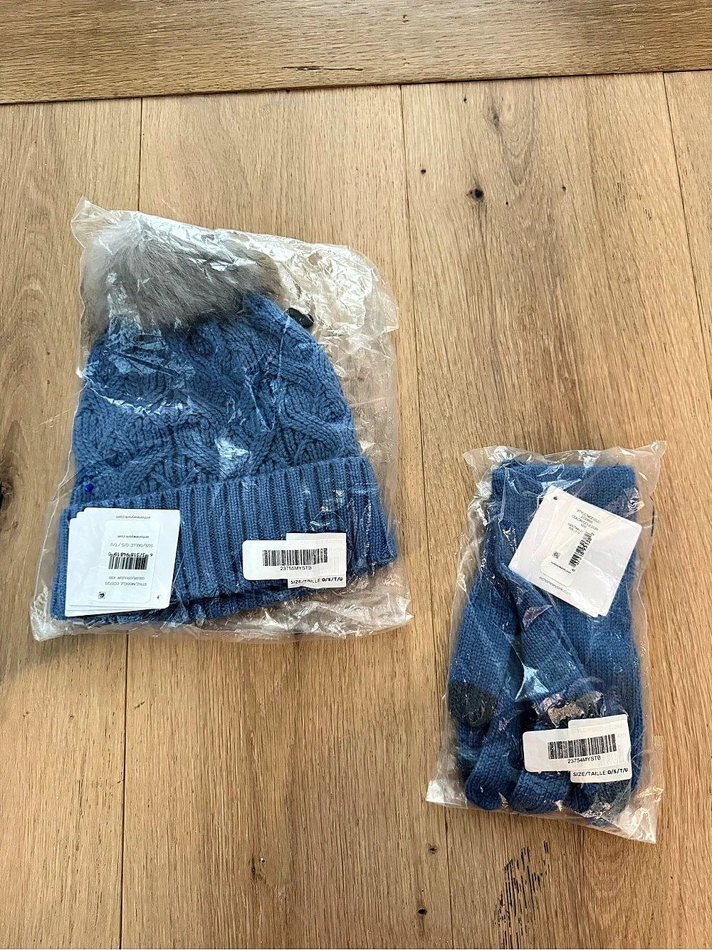 Echo Blue Cable Knit Beanie and Gloves Set